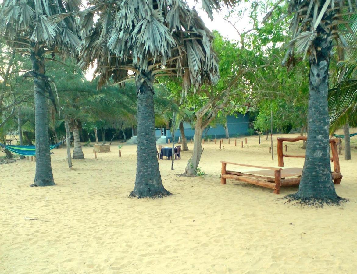 Beach Bungalow Yala Kirinda  Buitenkant foto