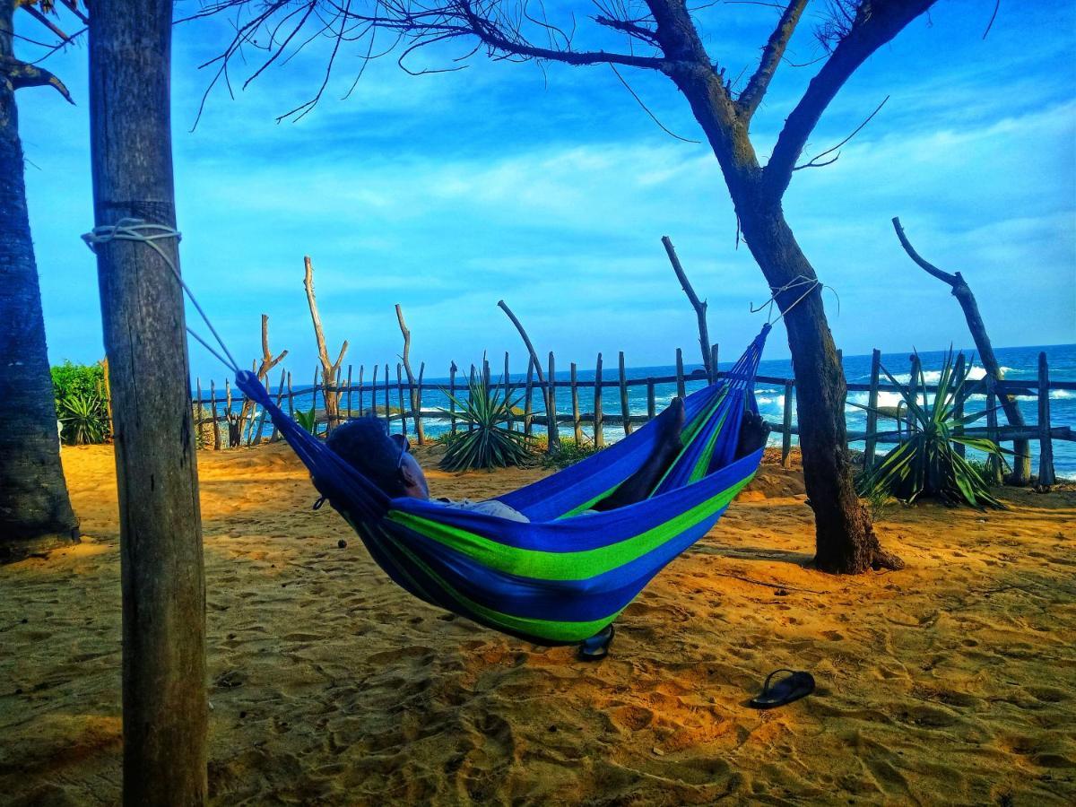 Beach Bungalow Yala Kirinda  Buitenkant foto