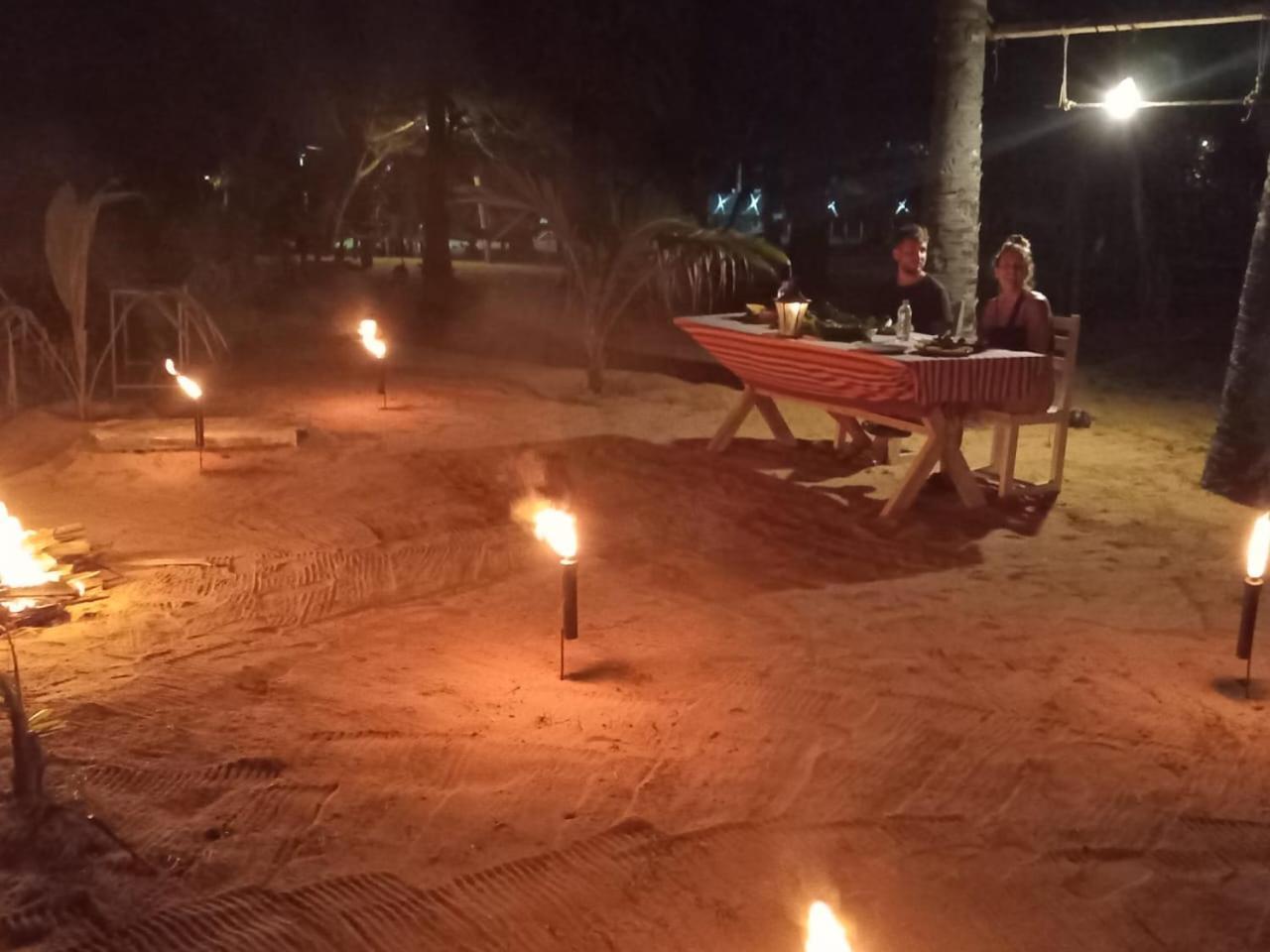 Beach Bungalow Yala Kirinda  Buitenkant foto
