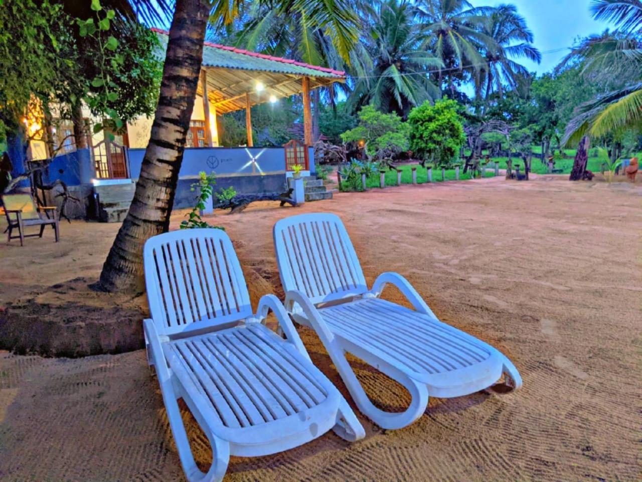 Beach Bungalow Yala Kirinda  Buitenkant foto